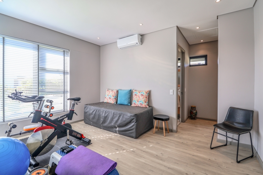 4 Bedroom Property for Sale in Brackenridge Western Cape